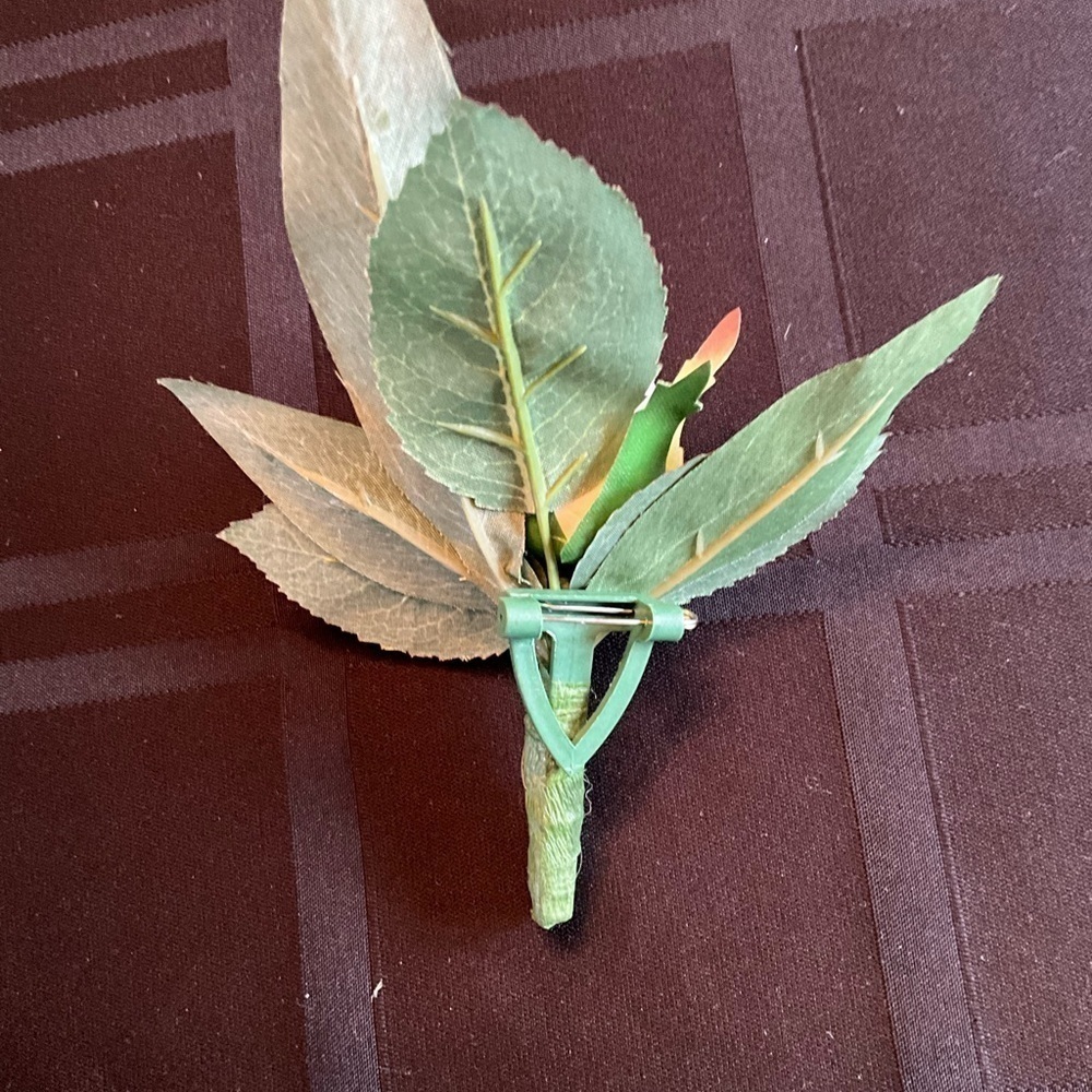 White Rose Boutonniere - Picture 3 of 3